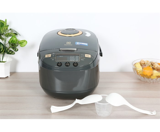 Nồi cơm điện tử Electrolux 1.8 lít E7RC1-650K